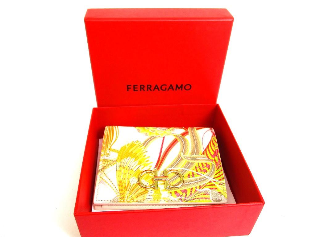Authentic Salvatore Ferragamo Gancini Flower Motif Leather Bifold Wallet #b132  Open box