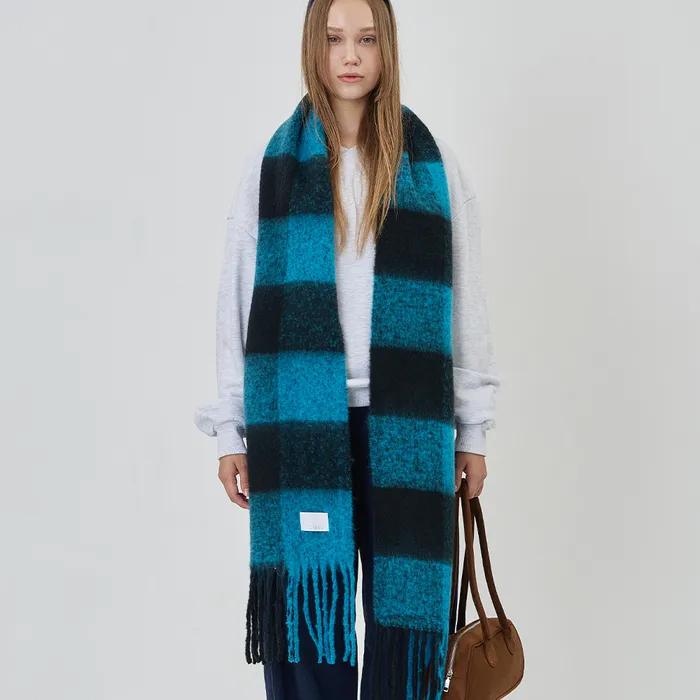 Retro check long scarf blue