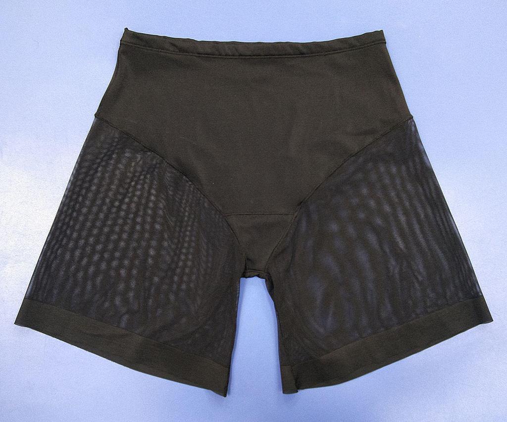 Women's Mid-Waist Mesh Shaping Shorts - Flat-Leg Safety Leggings