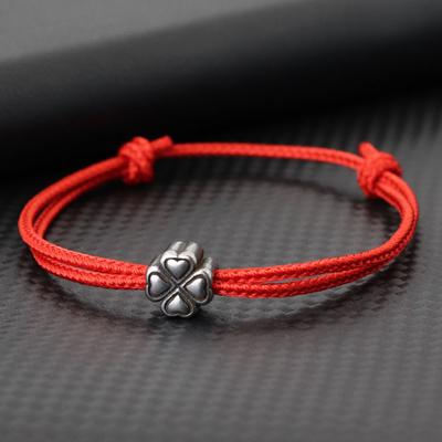 Pulseira fina de 2 mm pequena de corda vermelha da sorte, feminina, titânio, aço, trevo de quatro folhas, trançado, pulseira masculina, estudantes, presente de casal
