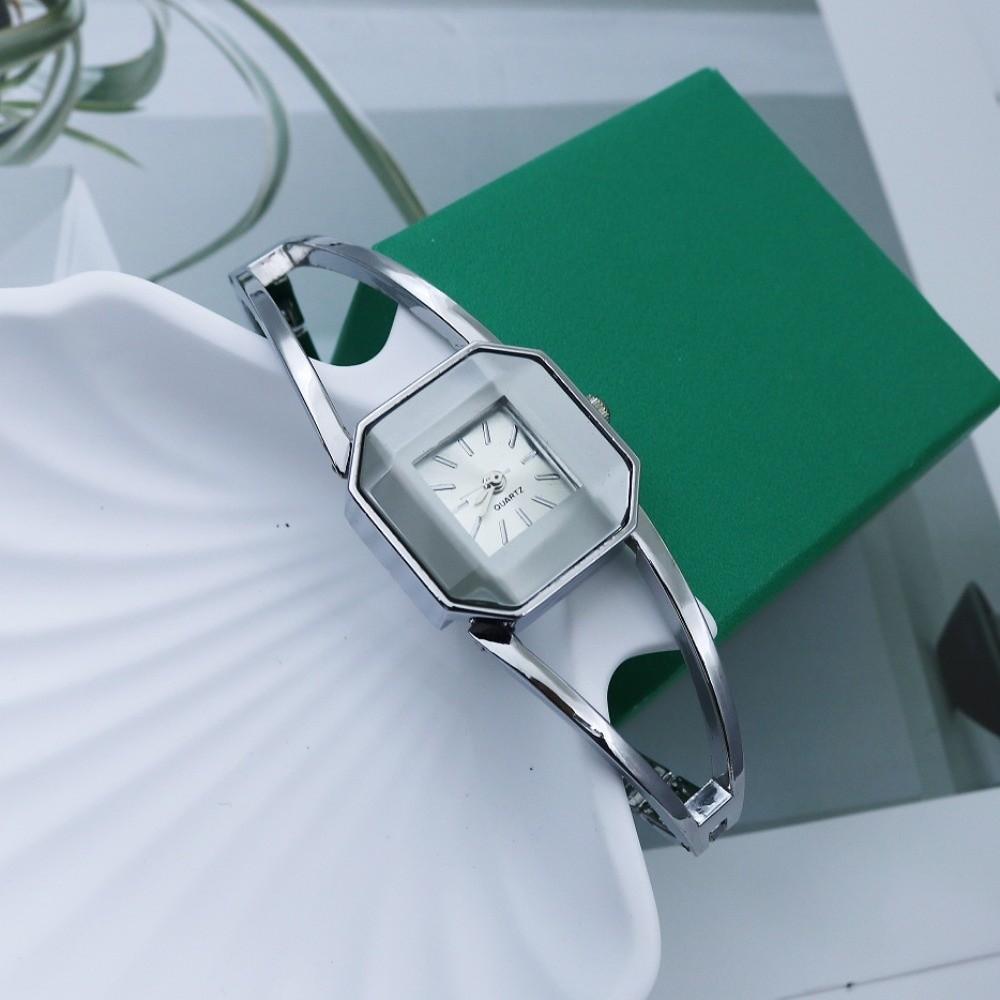 Luxury Women Watch Square Dial Quartz Watch New Ladies Watch Women Fashion