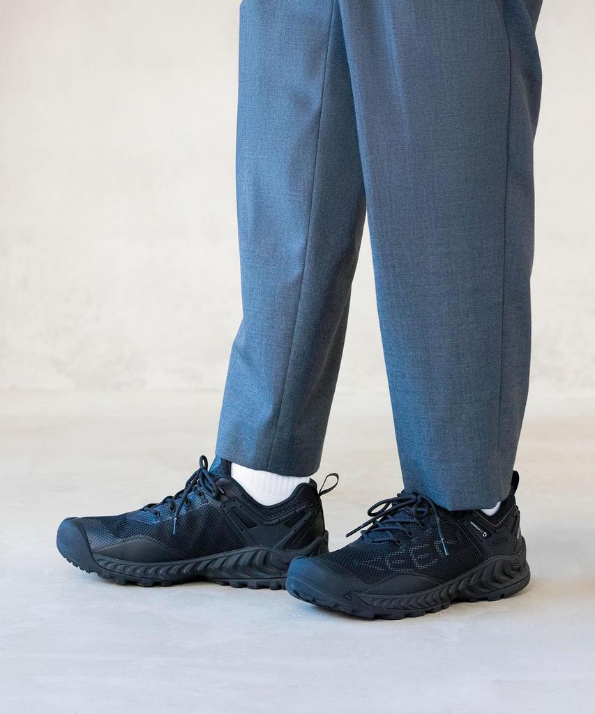 KEEN Men's NXIS EVO WP Waterproof Trekking Shoes Lightweight Hiking Sneakers Triple Black 27.5 cm