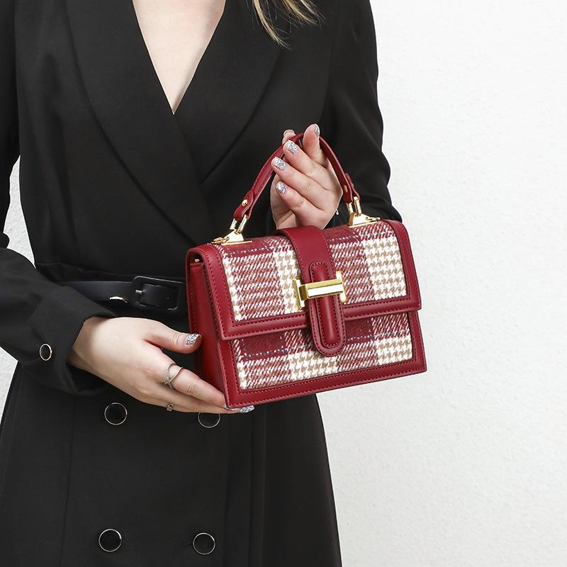 Elegant Commuting Woolen Small Square Bag for Women 2024 Spring/Summer New Luxury Handbag Red Bridal Wedding Crossbody Bag