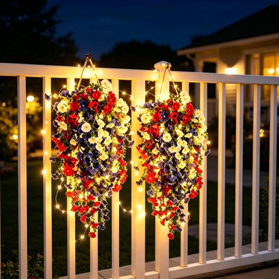 Patriotisk Hængende Kurv, Røde Hvide Blå Kunstige Blomster til Amerikas 250-års Jubilæum, UV-bestandig mod Fading til Udendørs Indendørs Dekoration