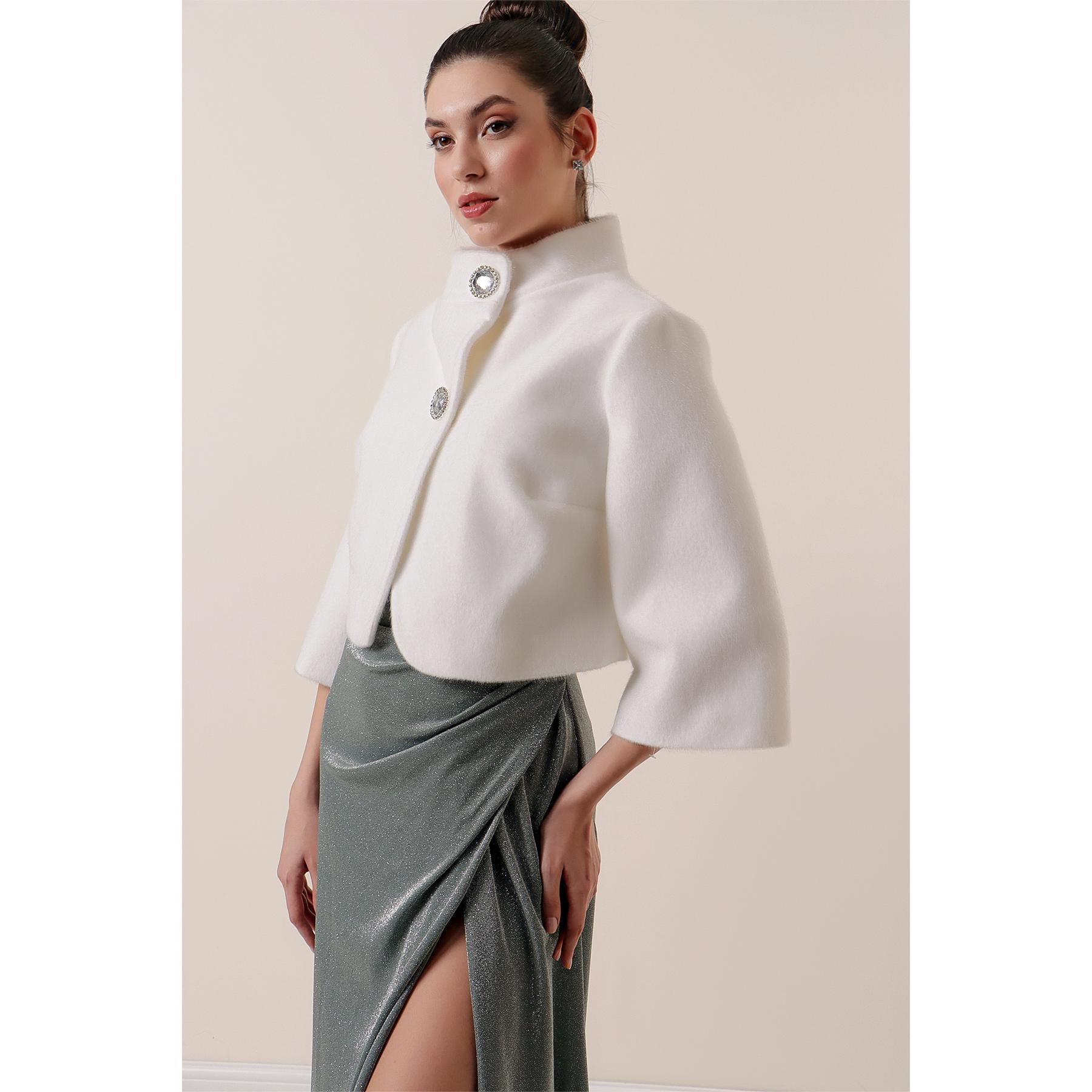 

Меховая куртка-болеро с воротником на подкладке и воротником на двойной пуговице XXL кремовый