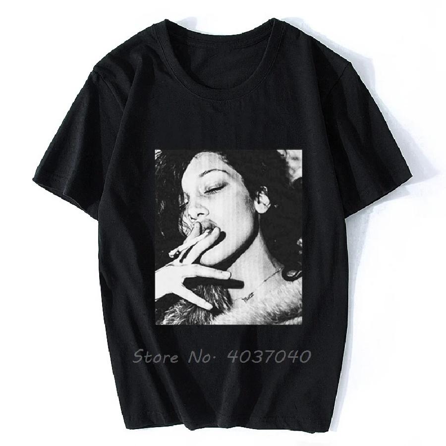 Bella Hadid Smoking Girl Weed Black White Model Hot Men Women Unisex T-Shirt Men Cotton Tshirt Hip Hop Tees Tops Streetwear