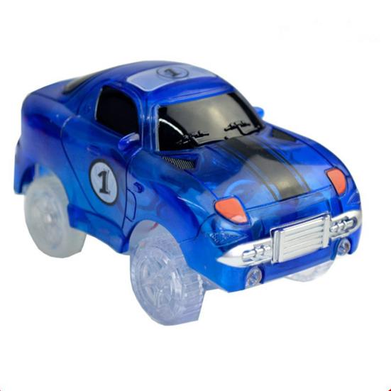 

Набор игрушечных трековых аксессуаров Twisted Bend A Path с моторным освещением и светодиодными машинками для внедорожников темно-синий