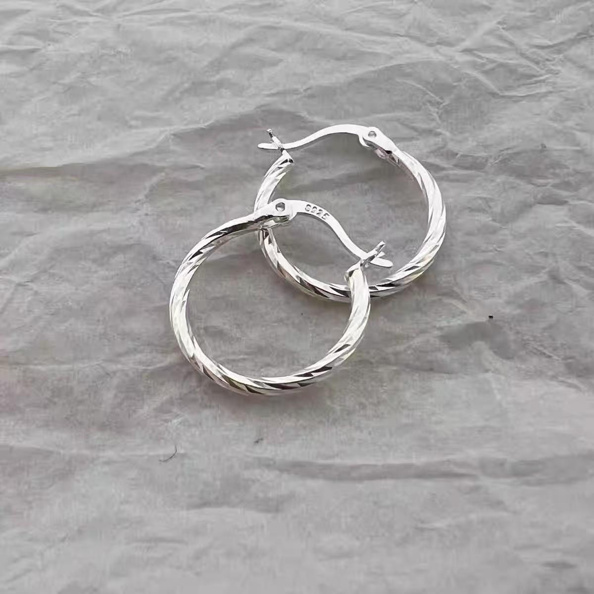 Korean Geometric Cable Knit Circle Earrings with Shiny Engraved Backs - Versatile and Unique Design