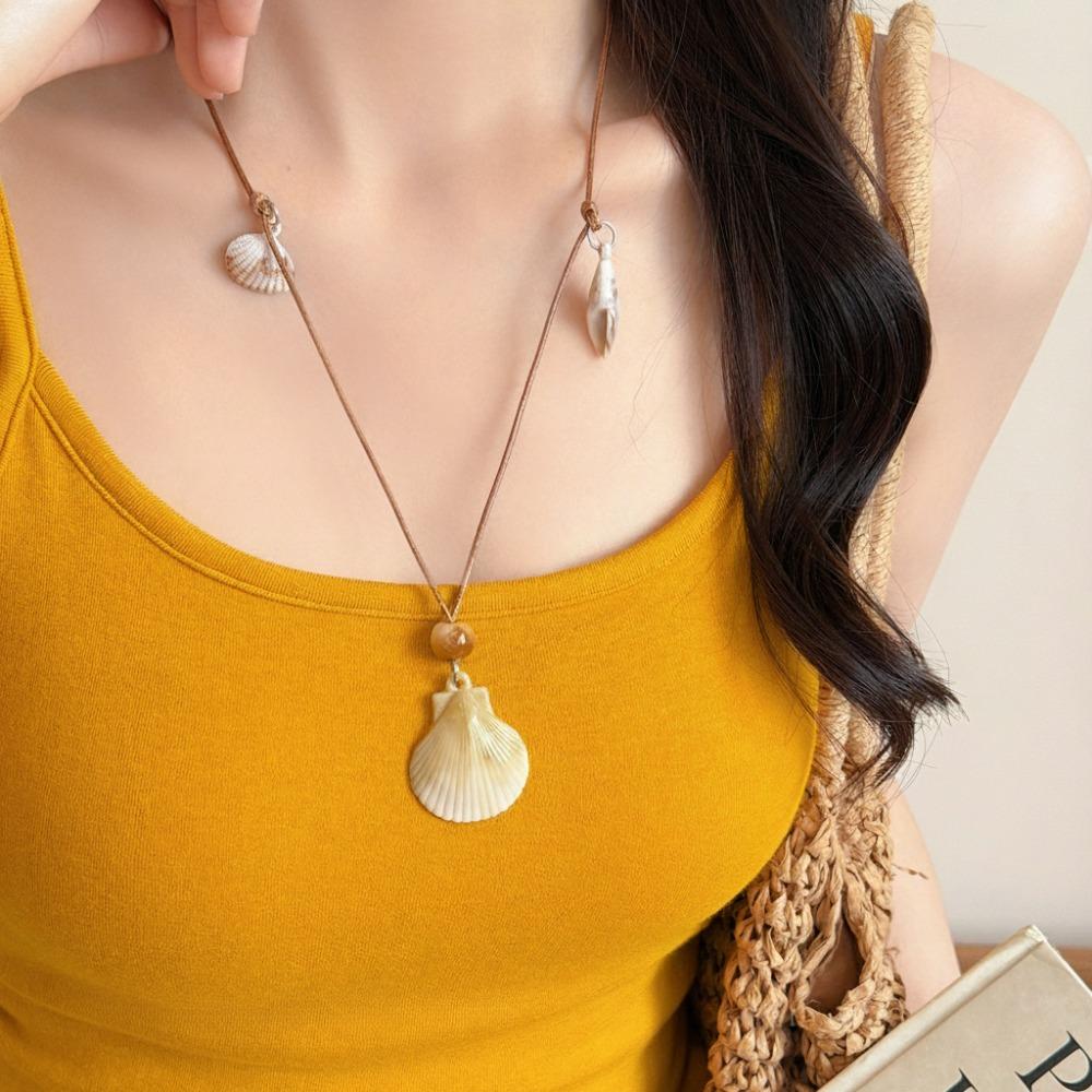 Bohemian Starfish Necklace Wax Rope Wax Rope Necklace Fashion Clavicle Chain Beach Vacation Seashell