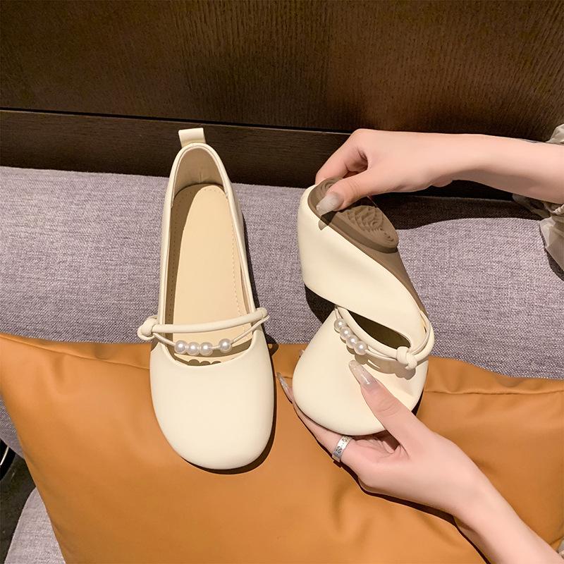 Mary Jane Women's Shoes 2025 Spring New Fairy with Skirt Shallow Mouth Flat Bottom Versatile Thick Heel Soft Sole Doudou Single Shoes