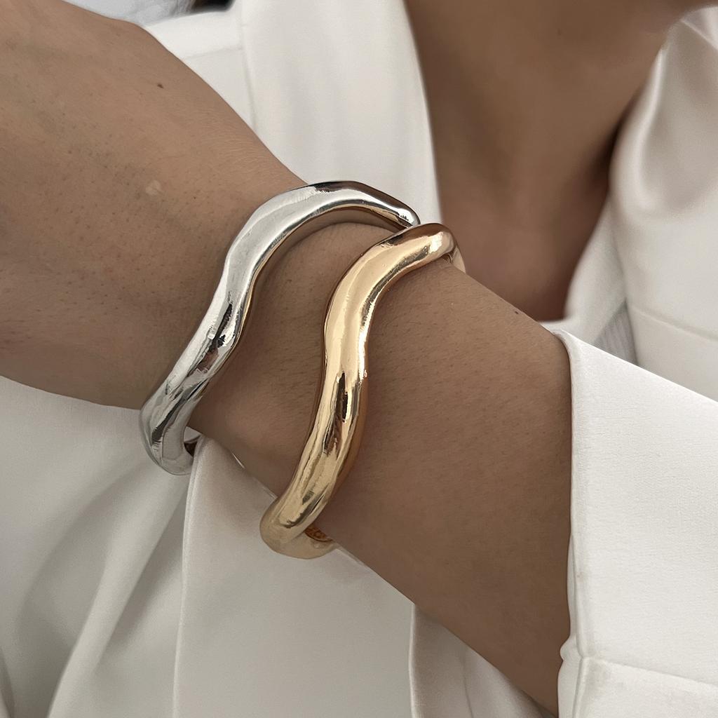 Design Sense Metal Irregular Lava Bracelet Women, Fashion Niche Open Glossy Bracelet Set