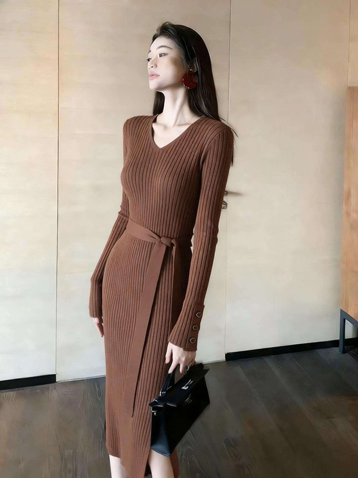 Elegant French Maillard Style V-Neck Knit Dress – Slim-Fit Long-Sleeved Skirt for Spring Small