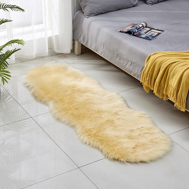 Plush Carpet Mat for Living Room, Bedroom, Sofa, or Bay Window - Imitation Wool, Light Luxury