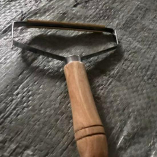 

Cashmere Sweater Lint & Hair Remover Tool - Manual Depilator & Scraper. One Piece