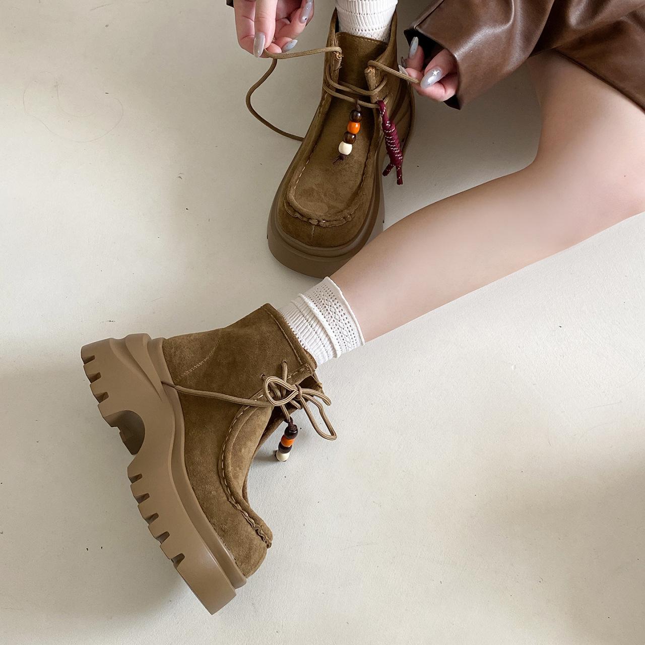 

Короткие ботинки на толстой подошве, увеличивающие рост и придающие темперамент, женские, 2025, новая модная универсальная корейская версия, удобные, в стиле кэжуал, ретро, ботинки Мартина для женщин 40 хаки