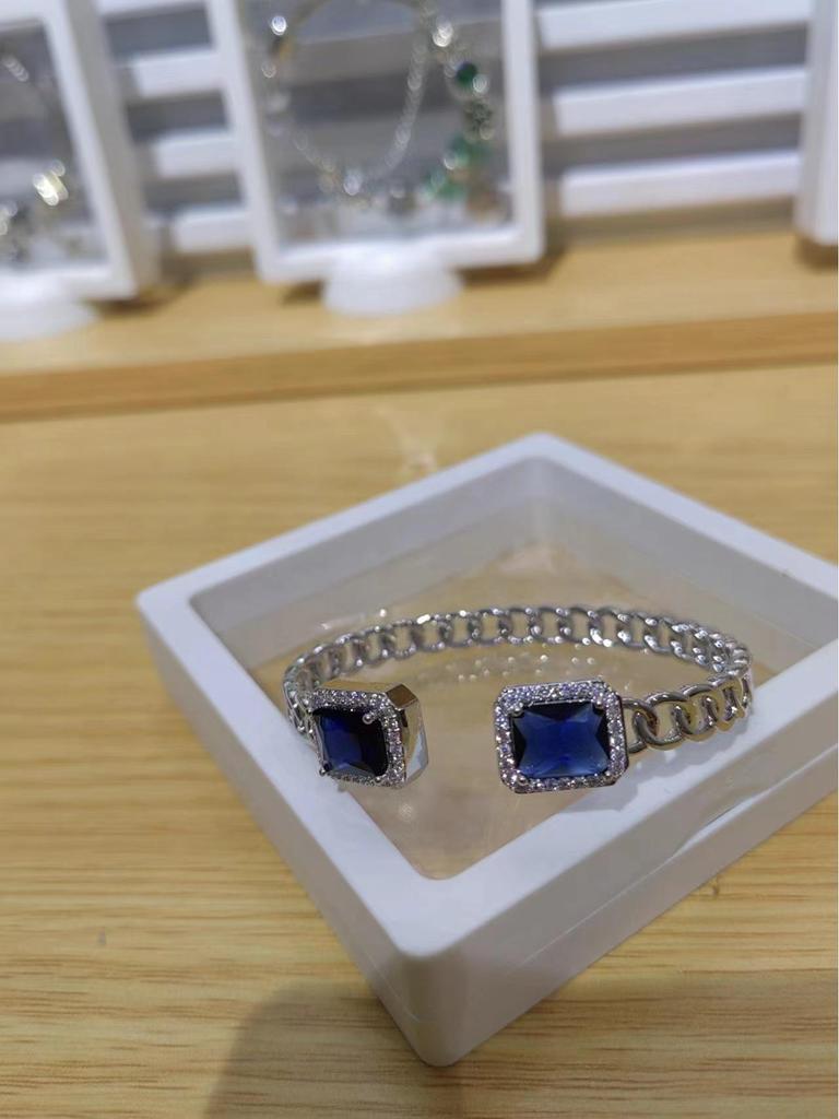 Retro Luxury Zircon Bracelet - Colorful Open Round Design