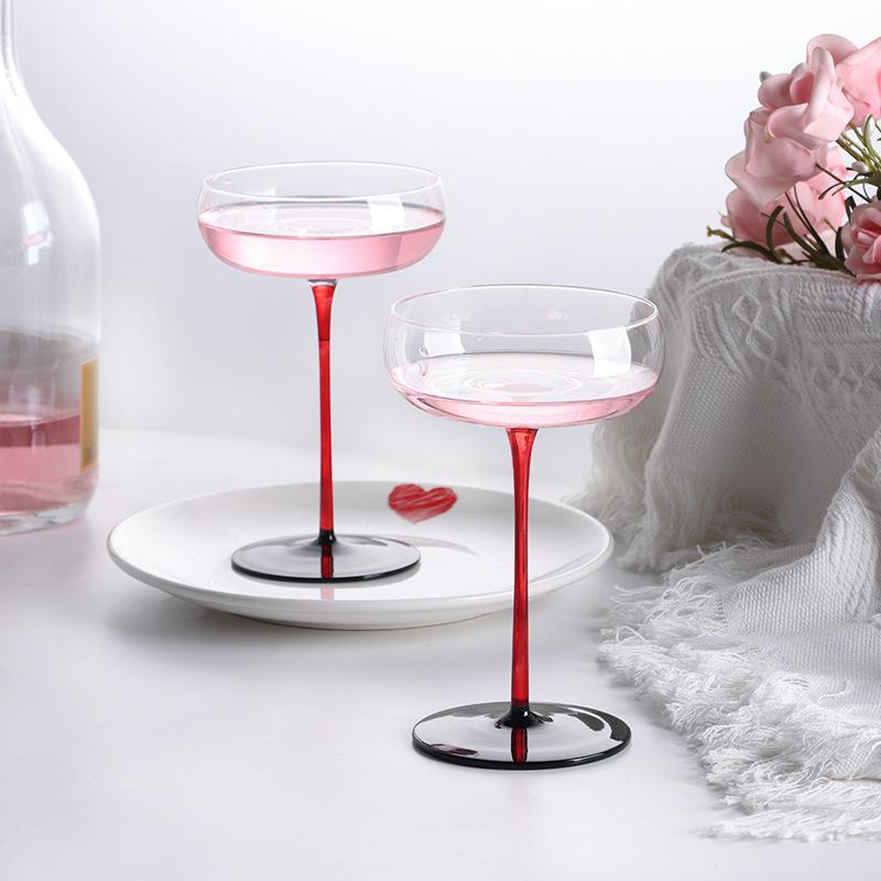 2/1Pcs 220ml Crystal Red Black Cocktail Glass Champagne Goblet Creative Personality Martini Wine Glasses Wedding Cup Party Gifts