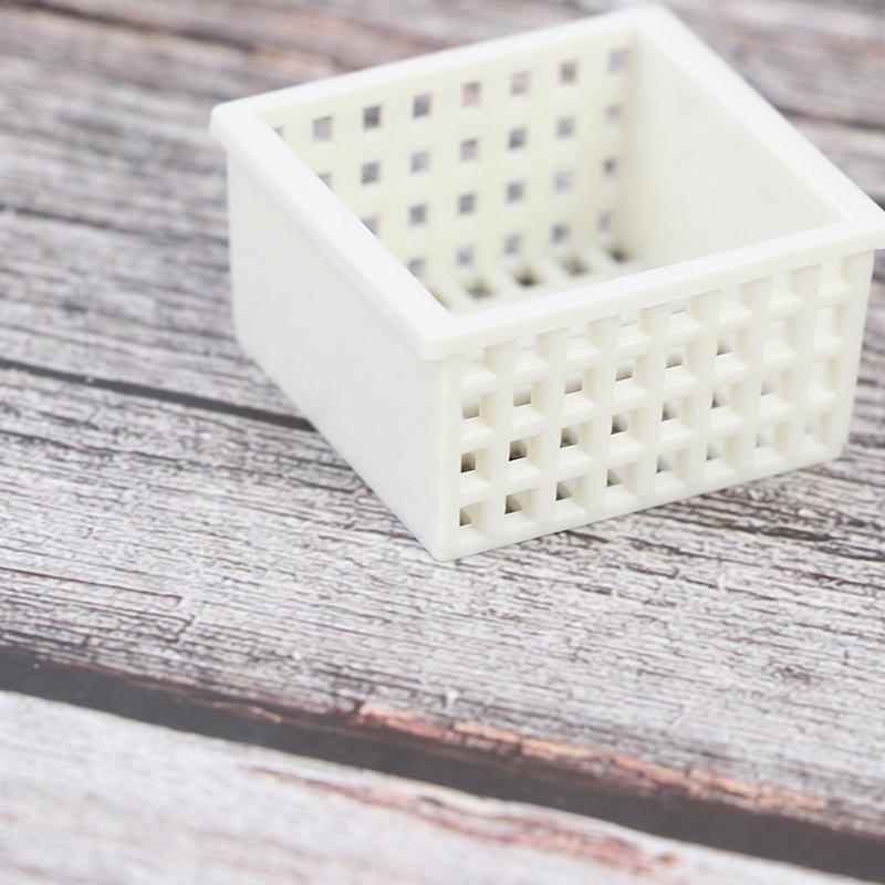 3Pcs 1/12 Dollhouse Miniature Plastic Frame Hand-Woven Storage Basket Decoration