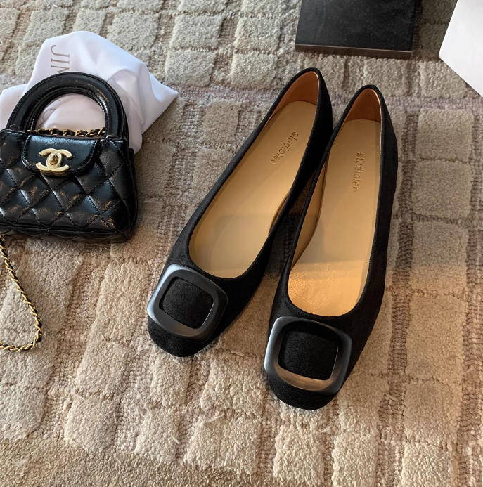 Sheepskin version~ Gentle wind leather square head shallow mouth single shoes women's new versatile and not tired foot square buckle commuter flats