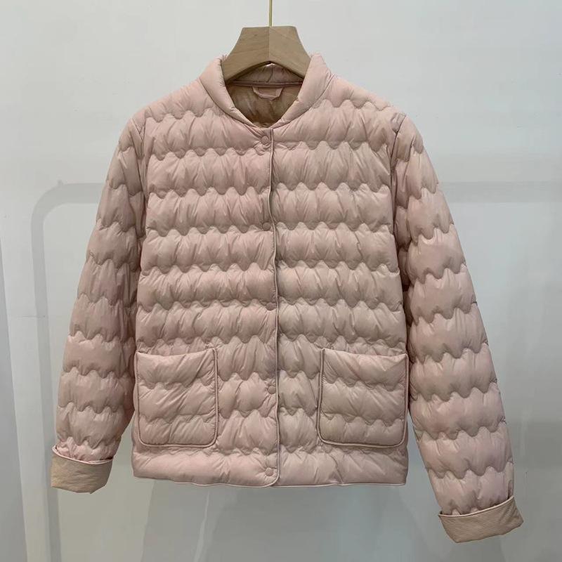 Light and thin white duck down! Winter new loose straight wavy stand-up neck down jacket women's short jacket