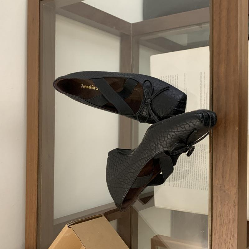 

2025 new autumn and winter square head pig nose with elastic band bow inner slope heel ballet shallow mouth women s single shoes 39 кофейный