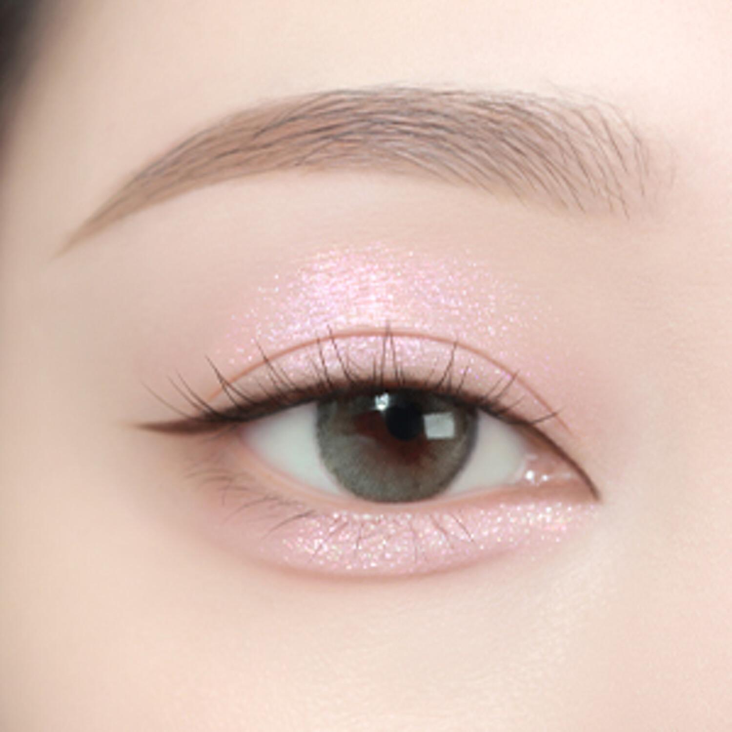 

Tooq One ​​by Genuine Magnetic Eye Shadow 2g №30 Бледно-розовые