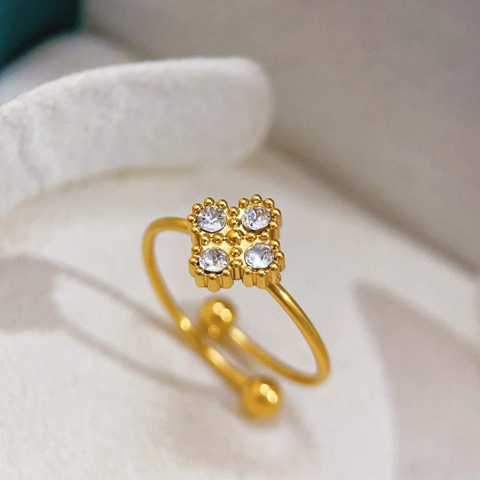 Lucky Four-leaf Clover Ring - Women s Lightweight Luxury Unique Exquisite Fashionable Vintage Open Ring