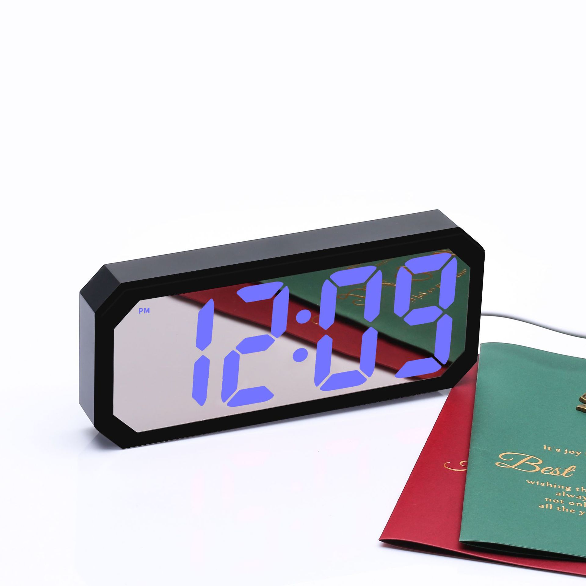 

Новый продукт Креативные многофункциональные электронные часы с большим экраном Бесшумные светодиодные зеркальные часы-будильник Простые прикроватные часы