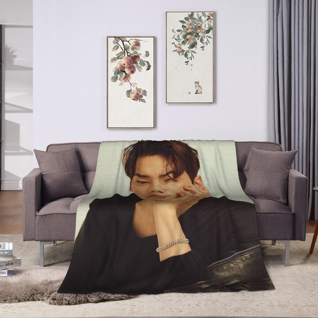Cha Eun-woo Blanket  Warm Novelty Plush Throw Blanket For Couch Chair Camping Flannel Bedspread Bed Cover