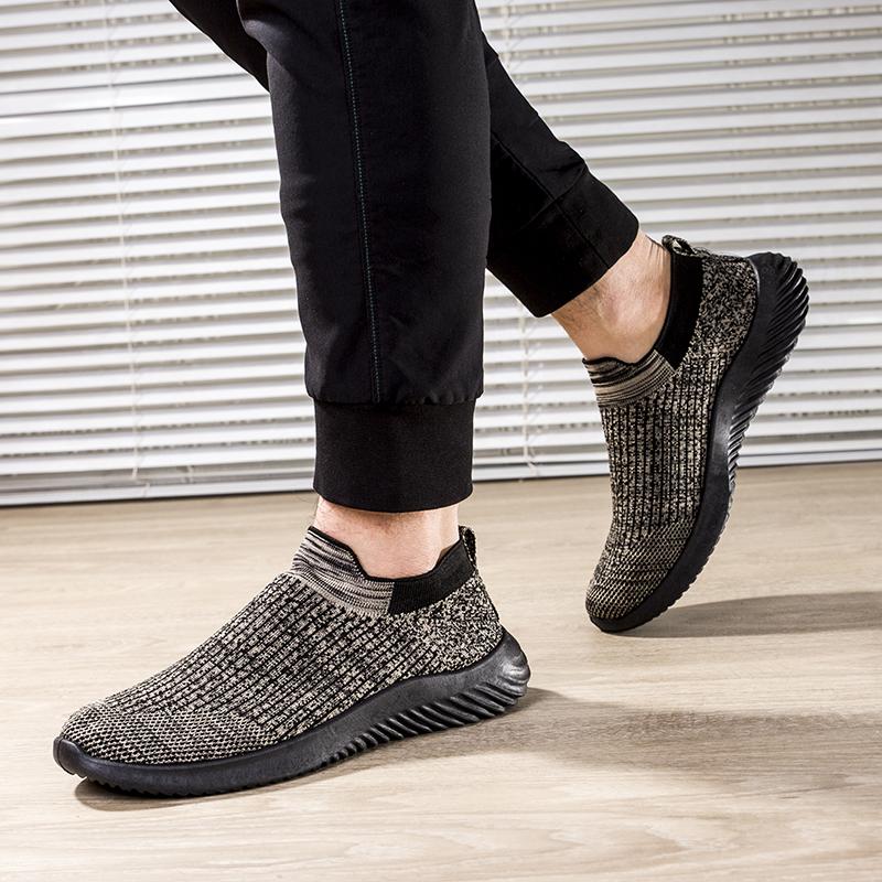 Breathable Men Casual Shoes Lightweight Outdoor Male Walking Shoes Anti-slip Men's Sneakers Slip On Flats Vulcanized Shoes 2024
