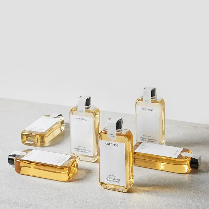 

Витаминный отбеливающий набор (Тонер 150 мл + Сыворотка 80 мл)