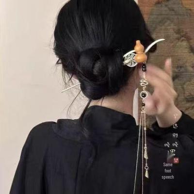 Small Chinese Style Gourd Hairpin: Ancient Design with Tassel, Copper Coin, and Bell