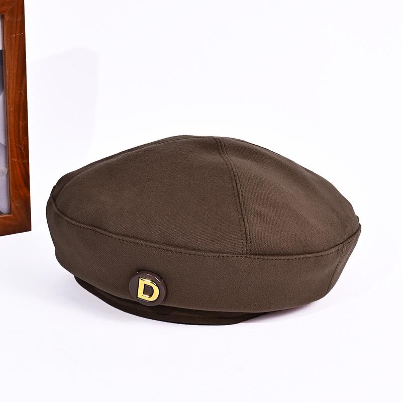 Korean Version Autumn and Winter Retro Hat for Women's Metal D label Beret Big Head Circumference Casual Versatile Painter Hat Showing Small Face