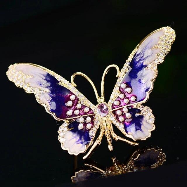 New Elegant Baroque Pearl Natural Shell Zircon Butterfly Brooches for Women Coat Clothing Accessories Pins Creative Corsage