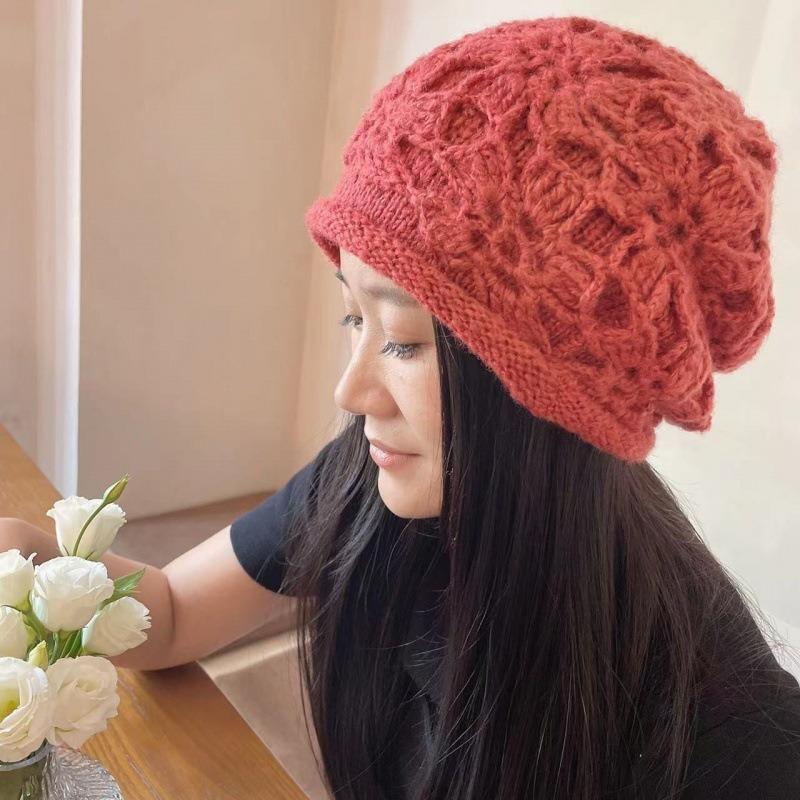 Handmade crochet hat women's autumn and winter versatile warm soft flower pullover hat double-layer knitted wool hat head hat