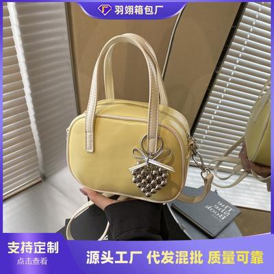 Bolsa de mão premium feminina nova popular moda bolsa de ombro versátil para o dia a dia bolsa mensageiro pequena quadrada
