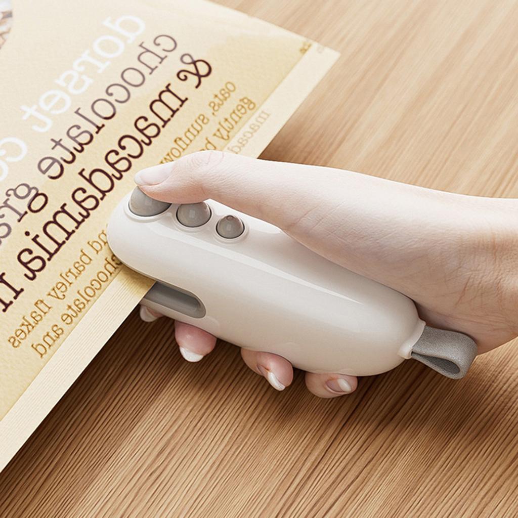 Mini Heat Bag Sealing Machine Package Sealer Bags Thermal Plastic Food Bag Closure Portable Sealer Food Packaging Heat Sealer