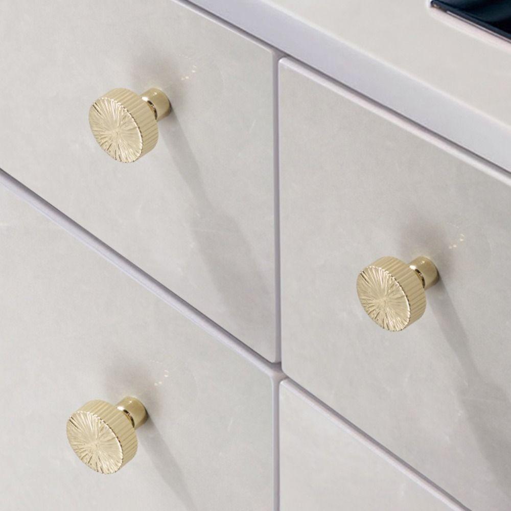 Zinc Alloy Wardrobe Handle Line Design French Cabinet Knob Bright Gold Anti Fingerprint Furniture Handle Shoe Cupboards