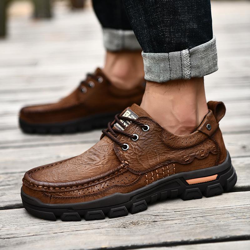 Erste Schicht Rindsleder 2025 neue Herrenschuhe Outdoor rutschfeste Freizeitschuhe atmungsaktive Arbeitsschuhe Bergschuhe verschleißfeste Papaschuhe
