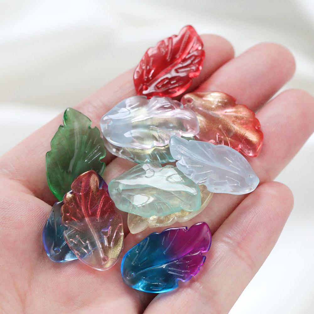 30pcs Green Glass Leaves Pendants Leaf Shaped Beads Loose Spacer Beads for Necklace Charms Bracelet Jewelry Making Accessories