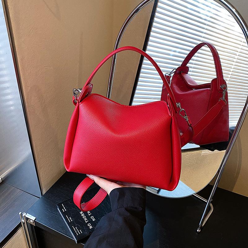 High-end Hand Bag Women's New Fashion Shoulder Bag Retro Versatile Commuter Messenger Small Square Bag