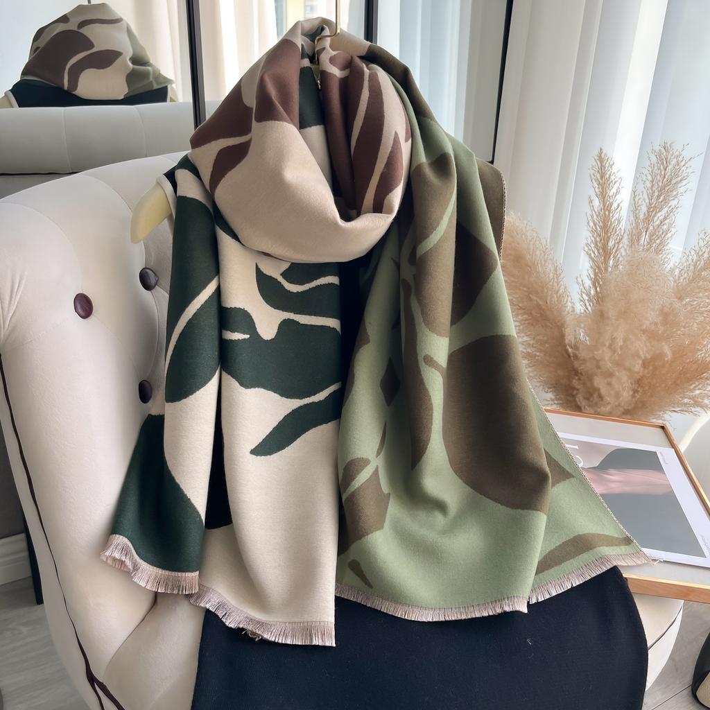 Women Winter Scarf  Luxury Design Floral Autumn Cashmere Scarves Thick Warm Ady Wrap Shawl Pashmina Female Poncho