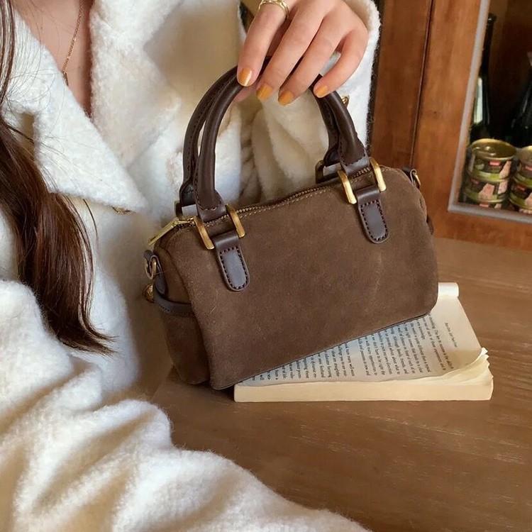 Tasche Damen 2025 Neu Retro Wildleder Vielseitig Ein Schulter Schräg Span Kleine Tasche Zylinder Kissen Tasche Boston Tote