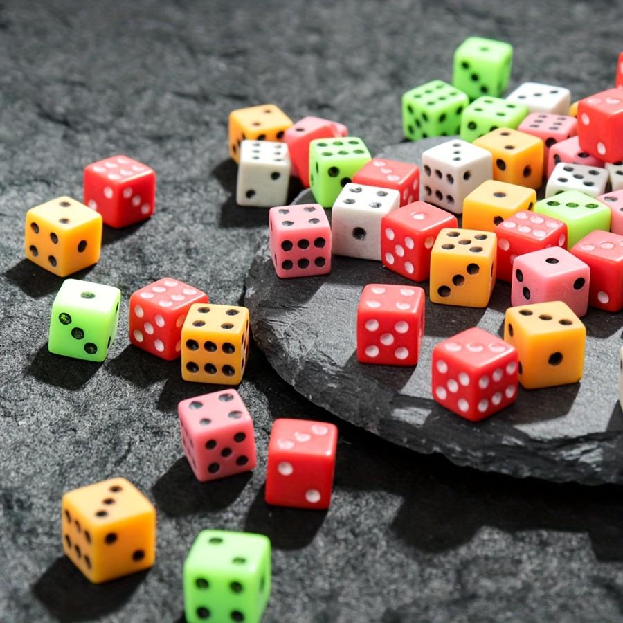 50pcs 8mm Dice Black White Red Green Yellow Multi Color Gaming Dice for Tabletop RPG Board Games Math Teaching JXB
