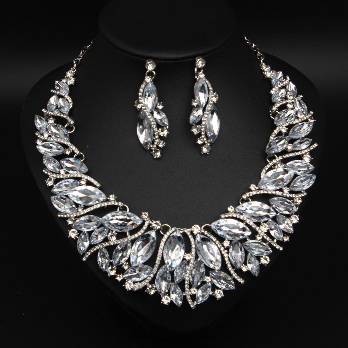 

2026 European and American fashion crystal gemstone necklace women s earring set luxury bridal banquet dress accessories 45CM прозорий