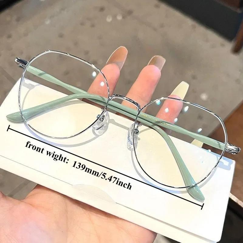 2 Pair of Women'S Round Frame Glasses in Various Colors Featuring a Vintage Minimalist Style