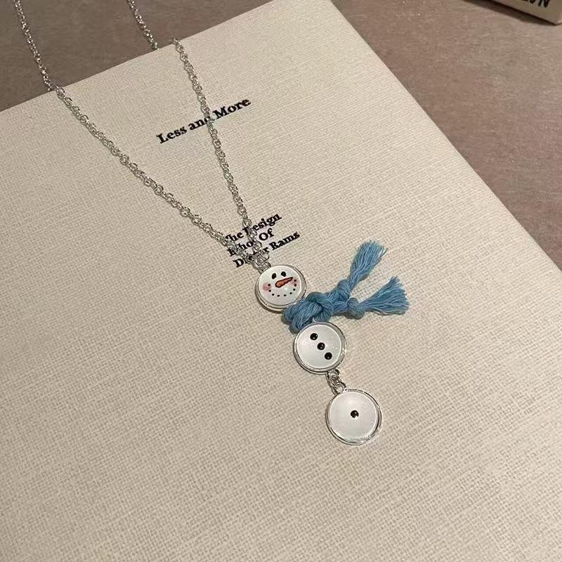 Autumn and winter cute snowman pendant necklace women s Christmas decorative sweater chain niche high-end versatile sweater chain
