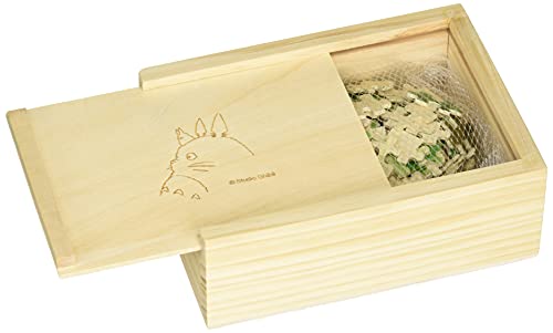 Ensky 208-Piece Jigsaw Puzzle "My Neighbor Totoro: Walking In the Fields" Wooden Jigsaw Puzzle (18.2 X 25.7 Cm) 208-W201
