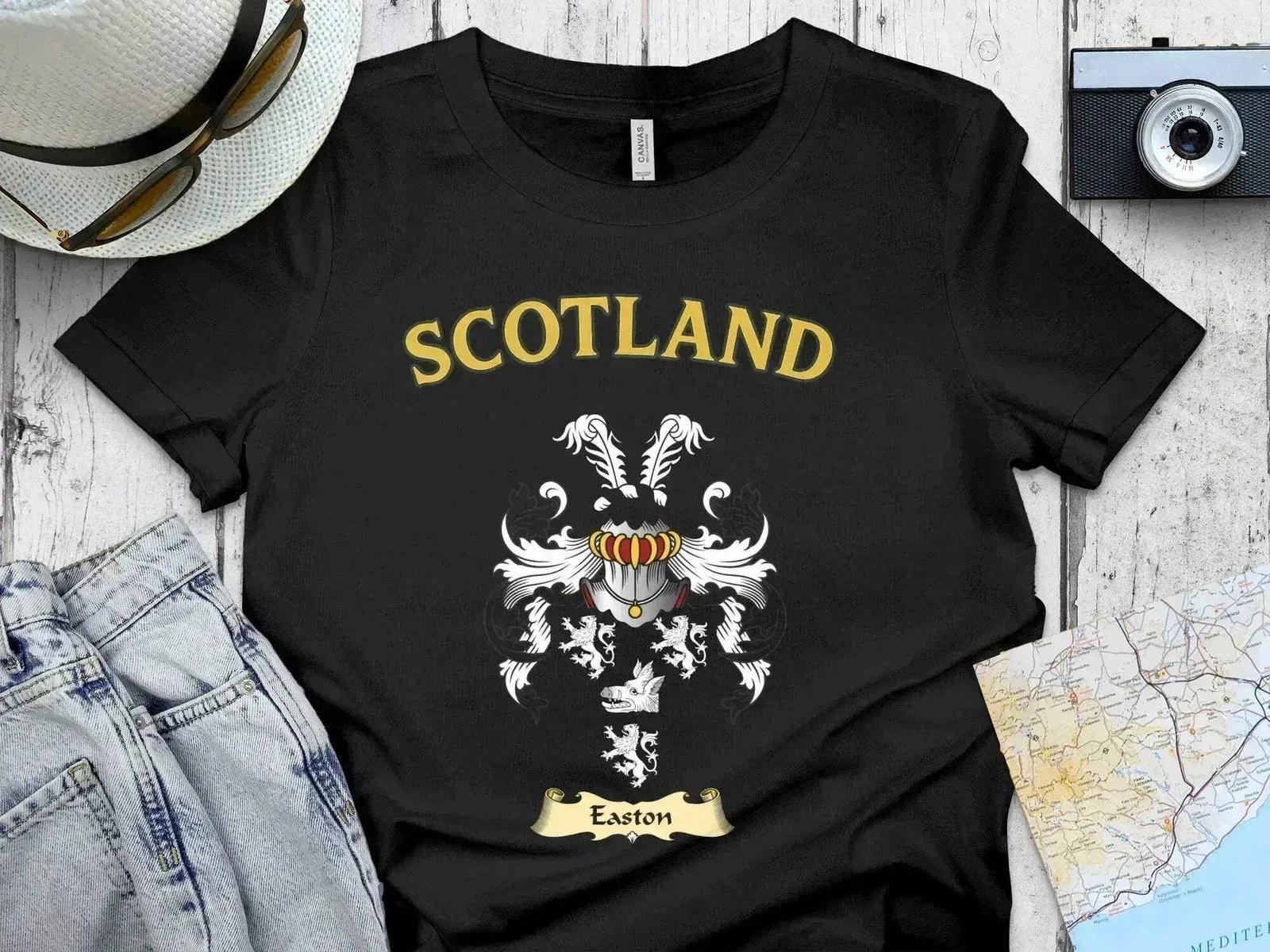 Easton Scotland Clan Coat of Arms Crest Family Name T-Shirt 2XL