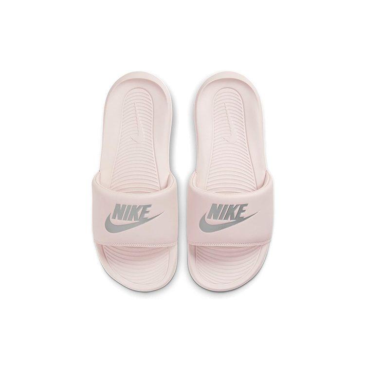 Nike Victori One Barely Rose Metallic Silver Barely Rose Women's CN9677-600
